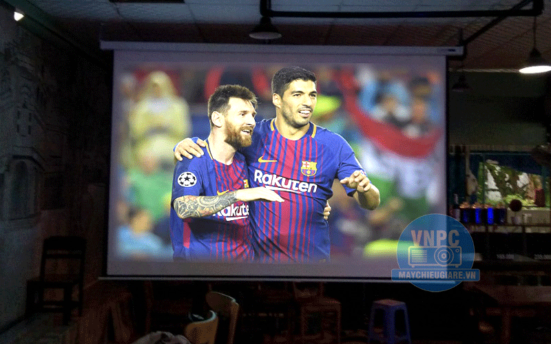 Optoma PX390 phục vụ bóng đá World Cup cho quán cafe tại Nhà Bè