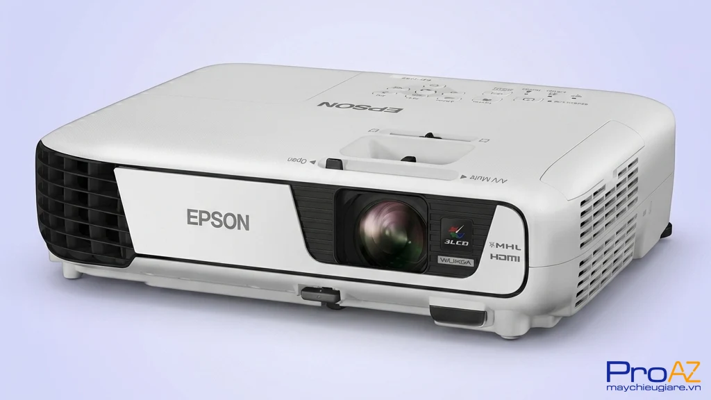 Epson EB-U32 với cường độ sáng 3200 Lumens hiển thị hình ảnh sáng rõ.