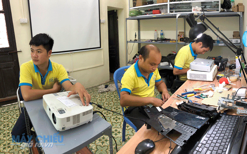 Bảo trì máy chiếu tại Hà Nội chuyên nghiệp tận nơi uy tín nhất