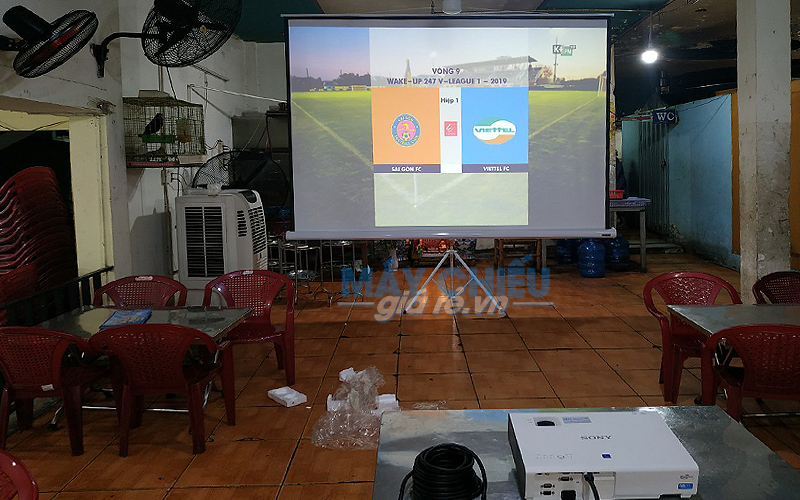 Bộ máy chiếu bóng đá VNPC cung cấp cho thuê tại quán ăn TpHCM