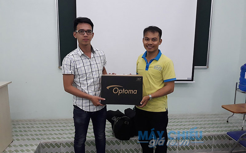 VNPC chuyên cung cấp máy chiếu Optoma PX390 độc quyền tại thị trường Việt Nam