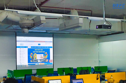 VNPC lắp đặt máy chiếu Optoma PS368 và màn chiếu 120inch