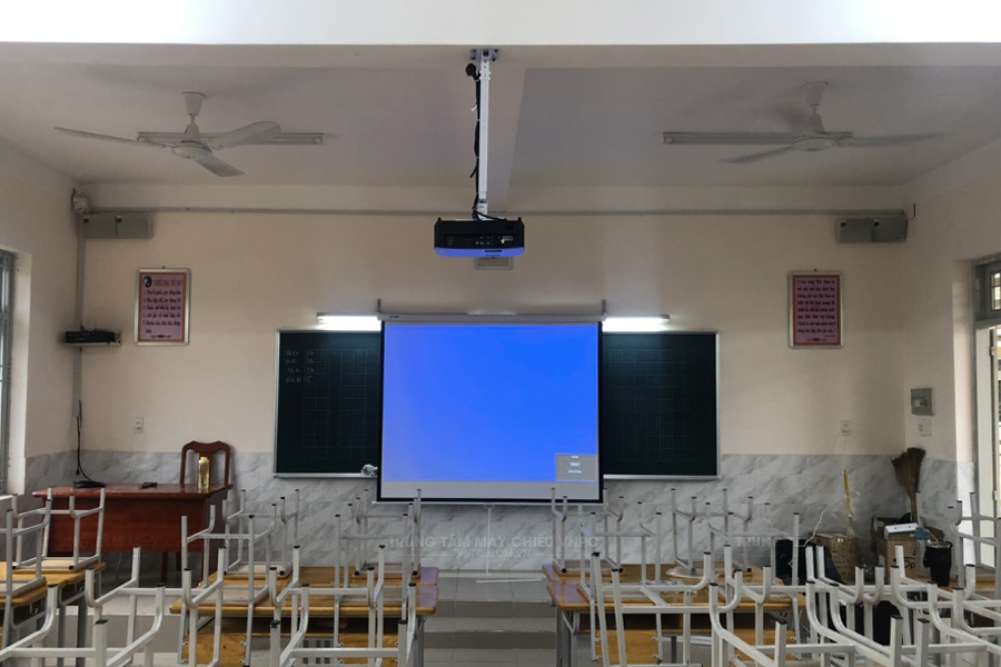 Lắp đặt máy chiếu Optoma X400LVE tại Trường Tiểu Học Nhị Tân