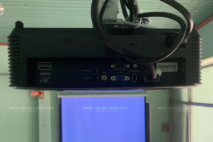 Lắp đặt máy chiếu Optoma PX390+ phục vụ giảng dạy tại TpHCM