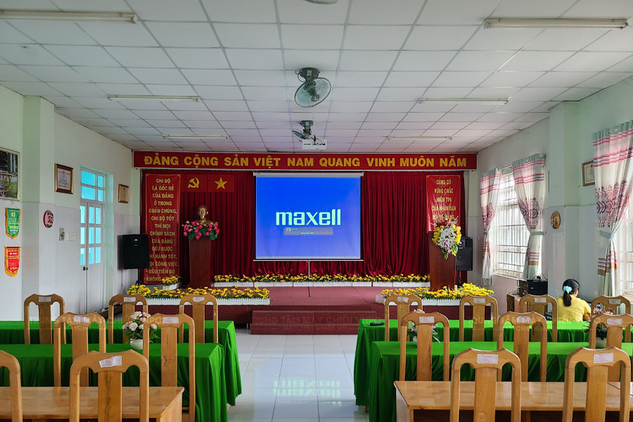 Lắp đặt máy chiếu Maxell MC-EX3551 cho hội trường